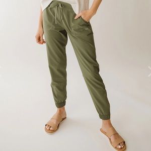 Albion- Jetsetters Joggers- size small - sage green